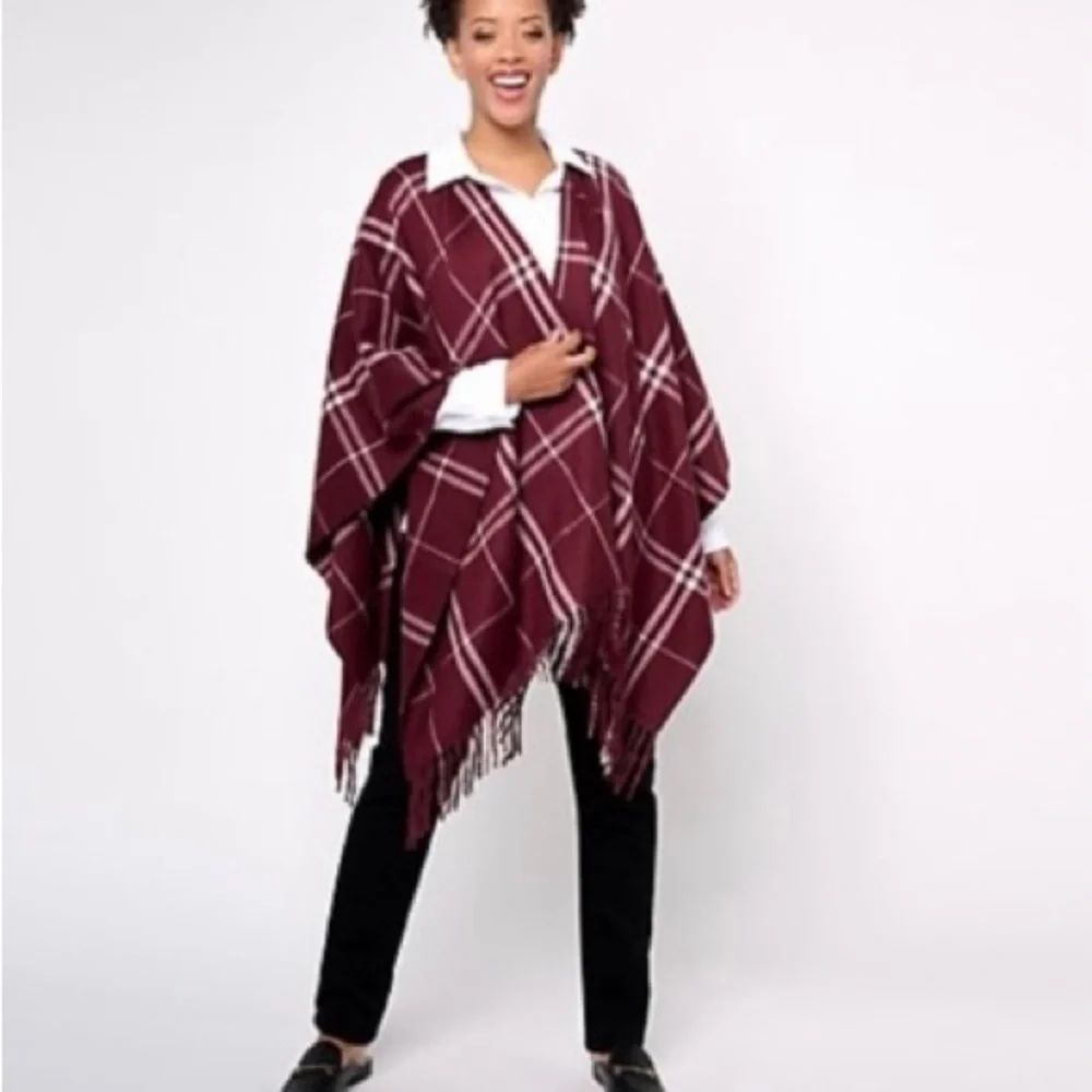 Belle by Kim Gravel Black & Gray Animal Print Wrap/Scarf